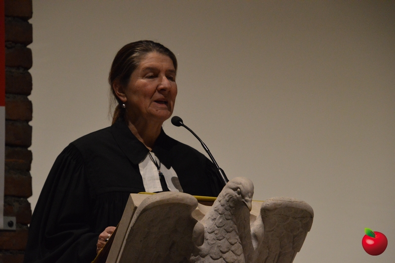 Pastora_valdese_Anne_Zell__1_.jpg (302 KB)