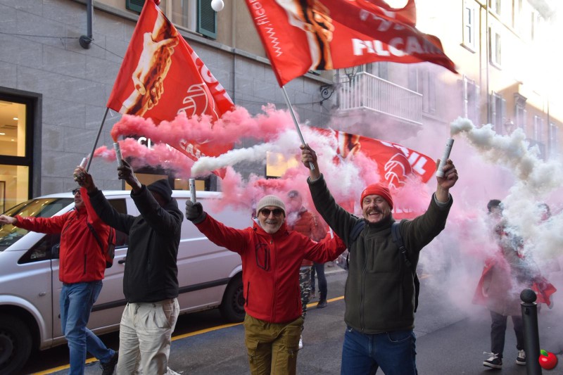 sciopero1212__40_.jpg (105 KB)
