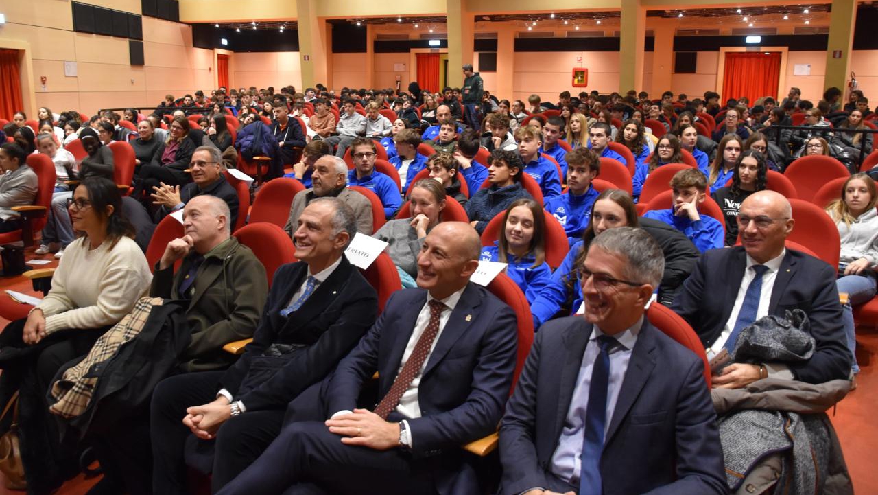 leccostaffettarotary__7_.jpeg (518 KB)