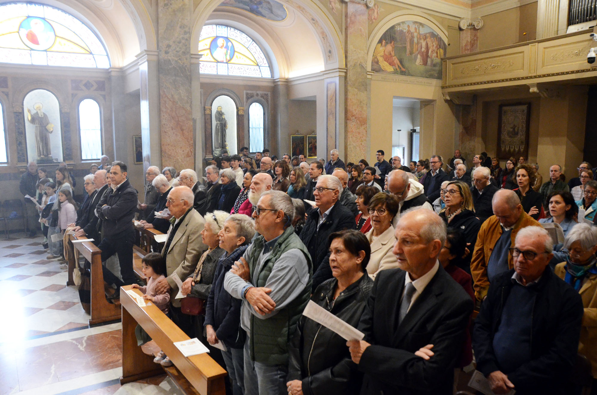 ANNIVERSARI_DI_MATRIMONIO_3.jpg (409 KB)