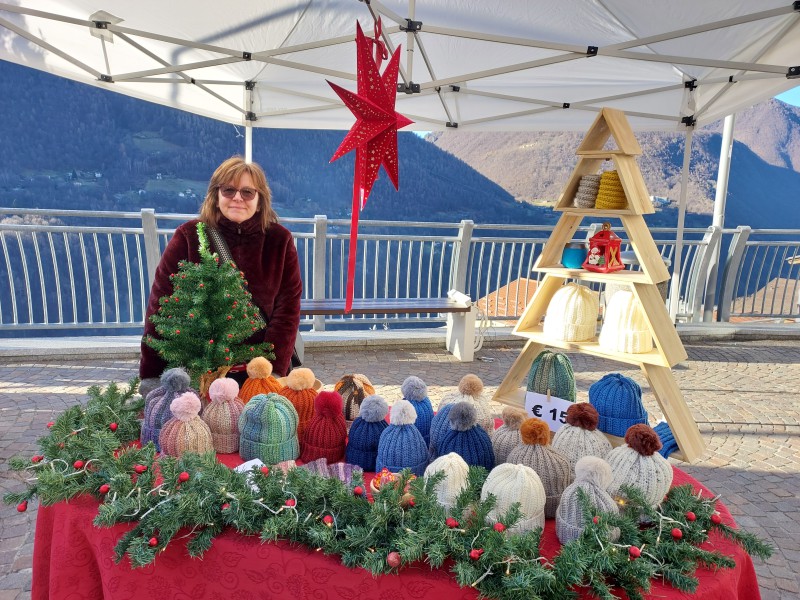 mercatininatalepremana__19_.jpg (176 KB)