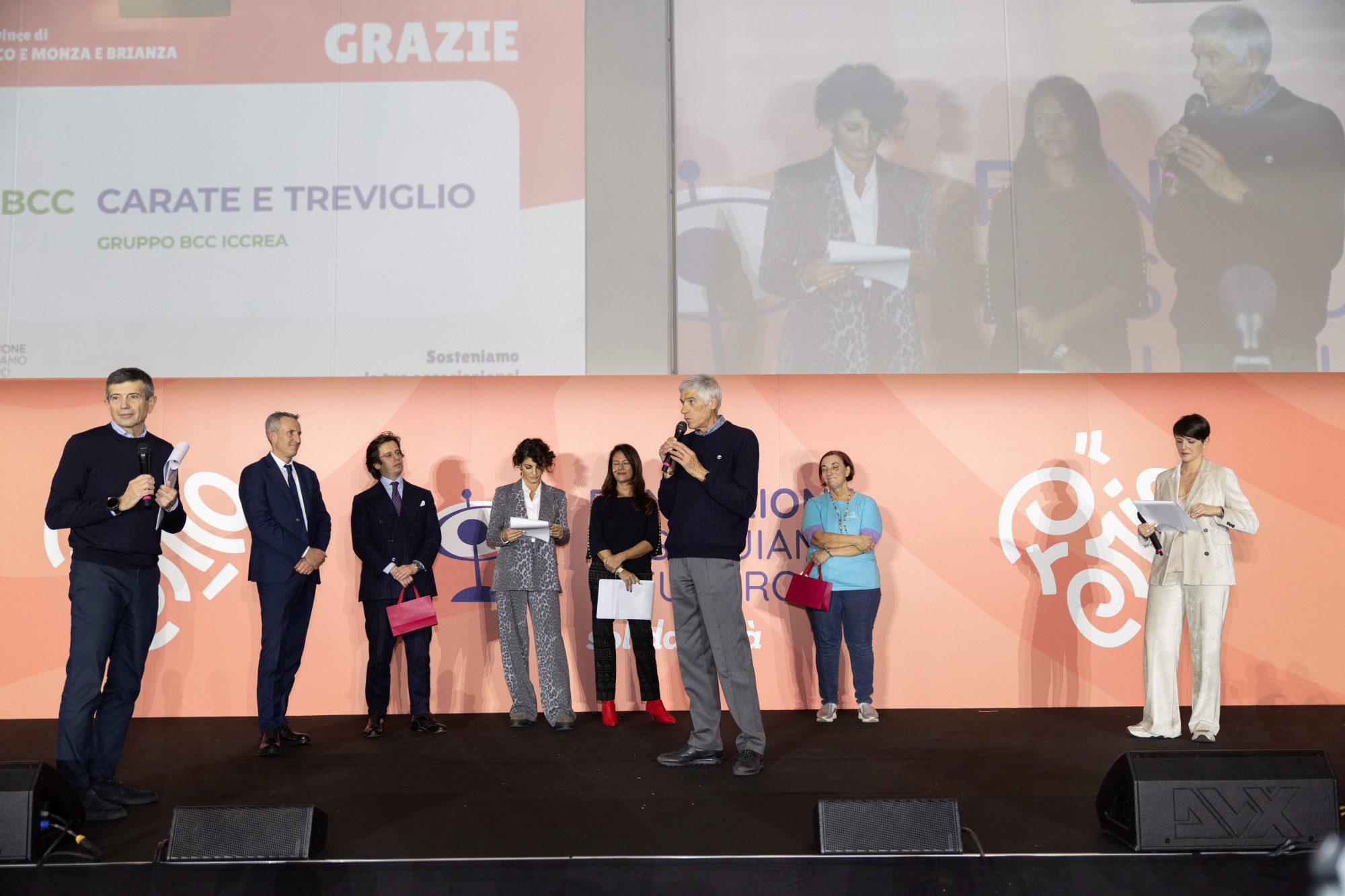 Medaglia_d_oro_volontario_Giovanni_Sala.jpg (352 KB)