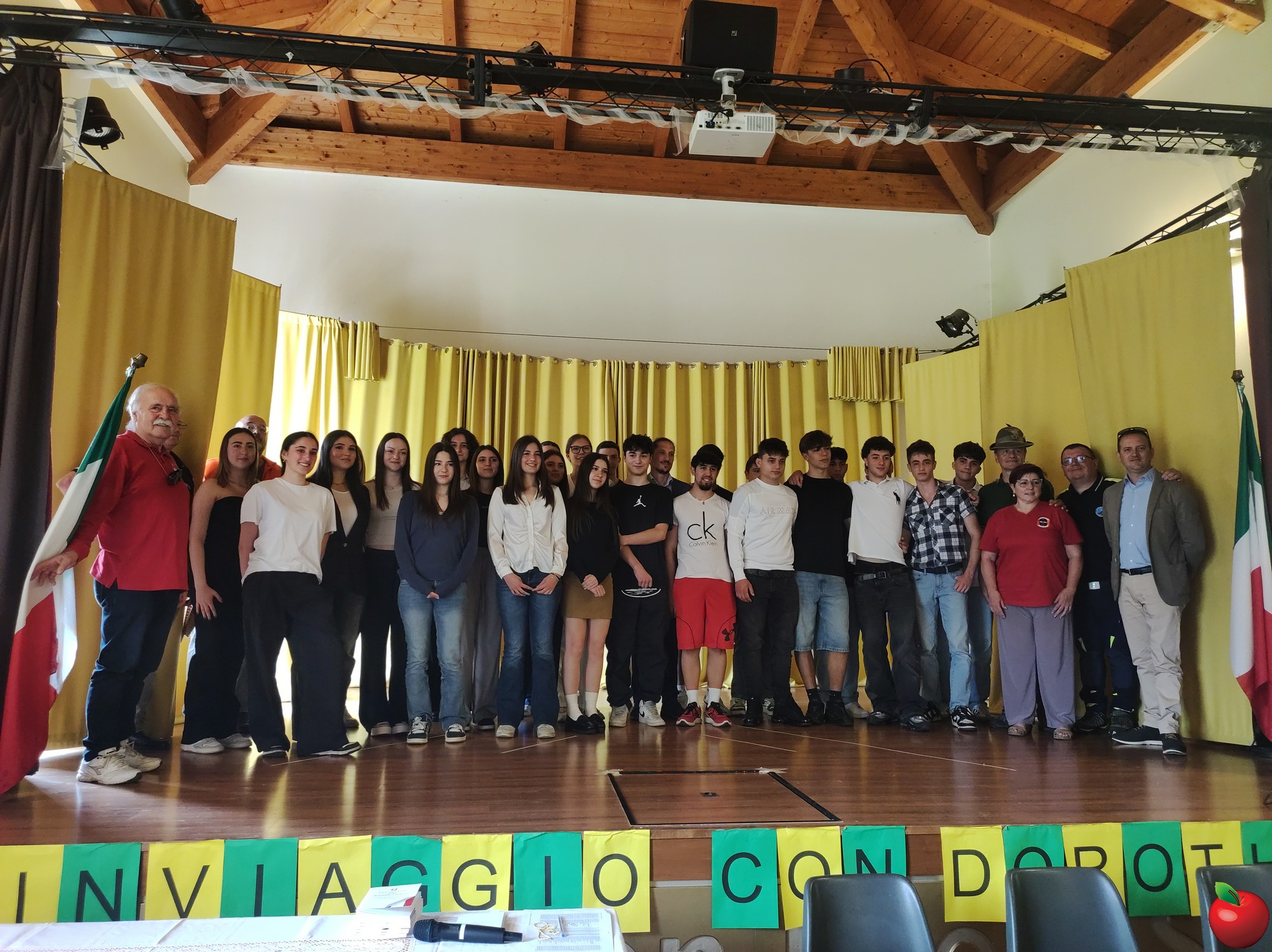 ValgreghentinoConsegnaCostituzioni__44_.jpg (623 KB)