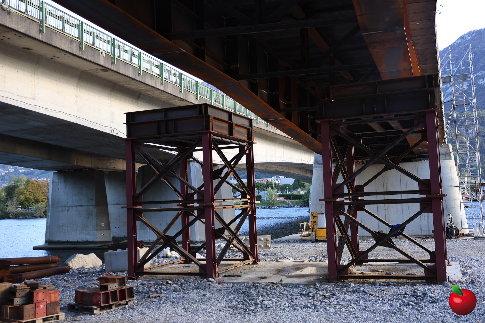 Visita_ponte_manzoni8.jpg (962 KB)