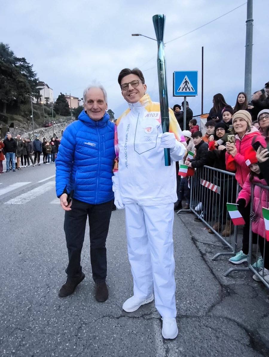 MandelloFiammaOlimpica__3_.jpeg (516 KB)