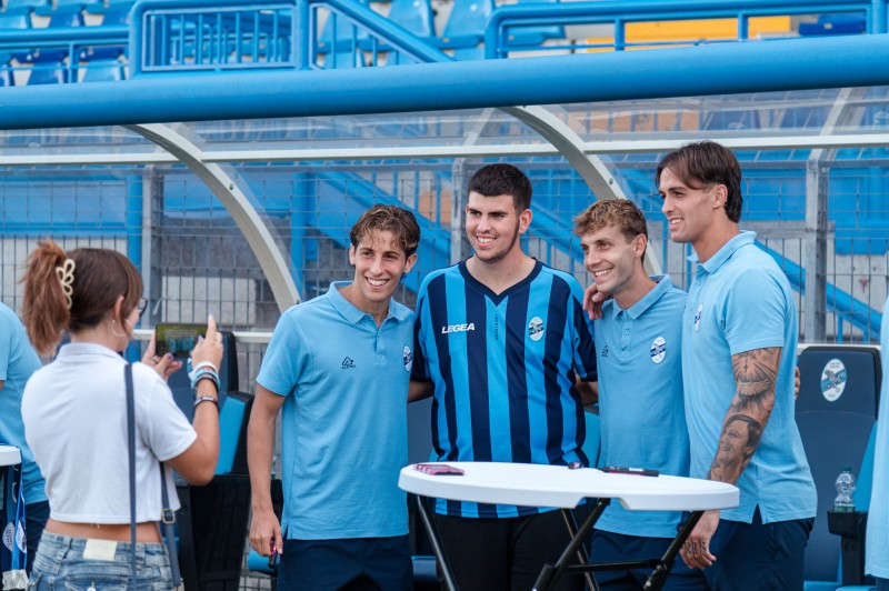 meet_and_greet_calcio_lecco_2627-8382.jpg (119 KB)