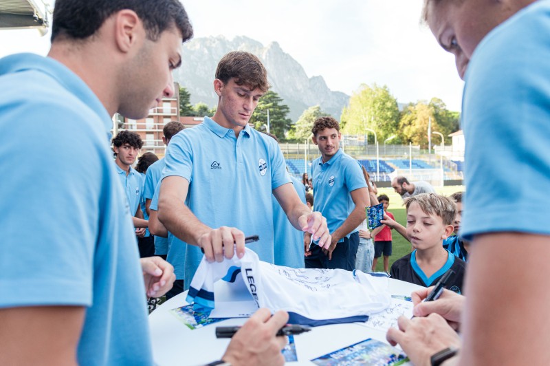 meet_and_greet_calcio_lecco_2627-8444.jpg (92 KB)