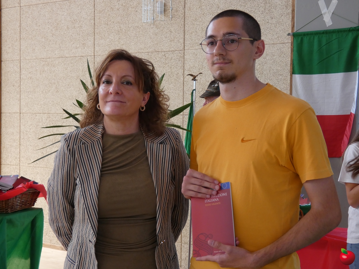 P1120118.jpg (801 KB)