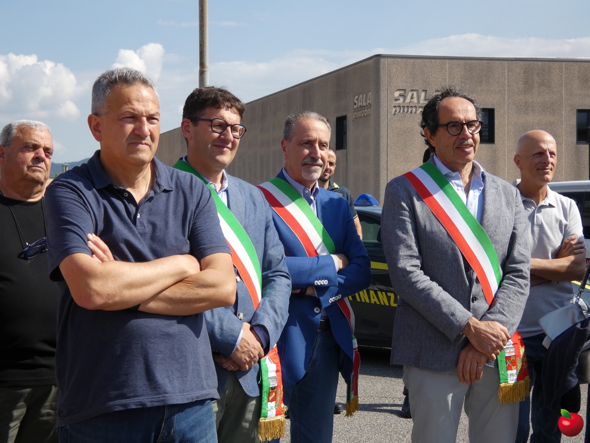 calolzionuoveambulanze__46_.jpg (784 KB)