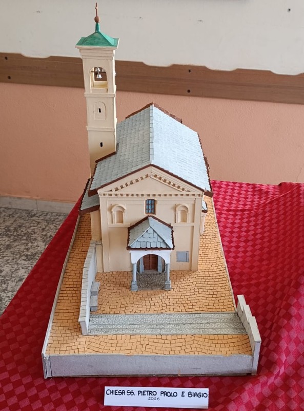 miniature8.jpg (111 KB)