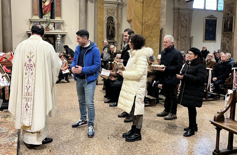 Castello-anniversari-52.JPG (347 KB)