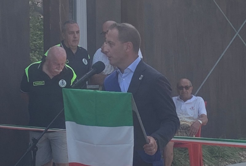 Civate_porta_laghi10.jpeg (58 KB)