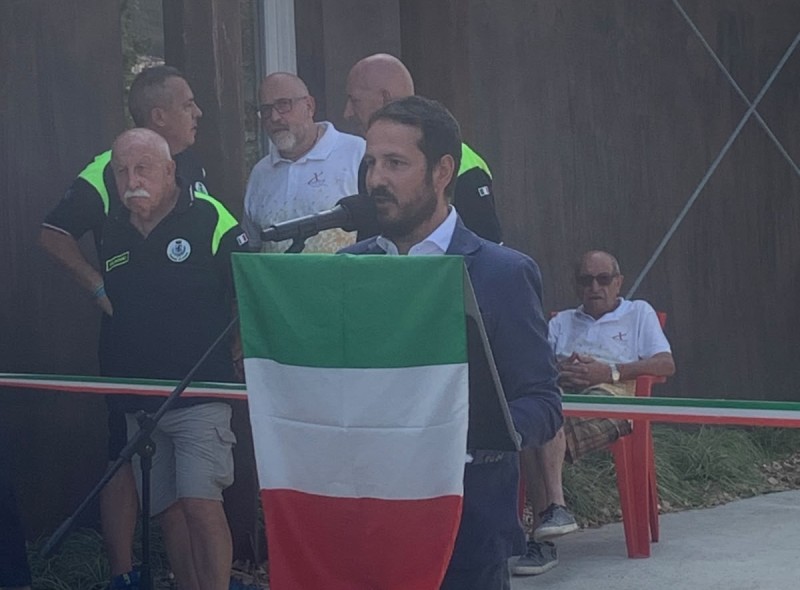 Civate_porta_laghi15.jpeg (72 KB)