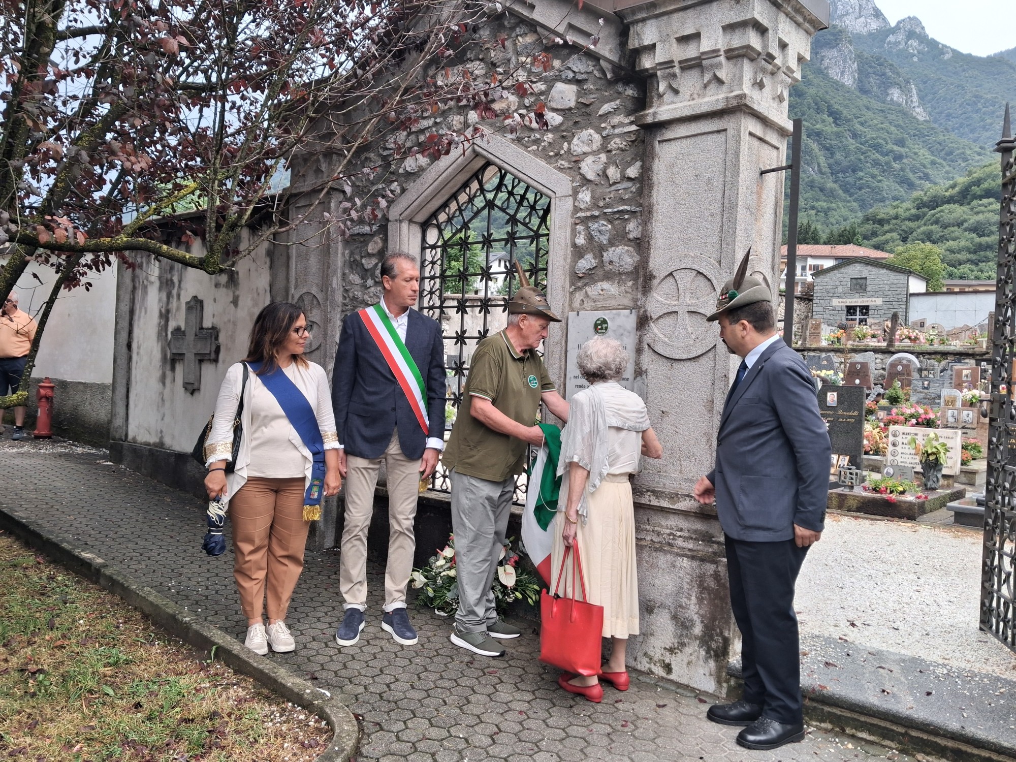 centenarioalpinicortenova__28_.jpg (1.03 MB)