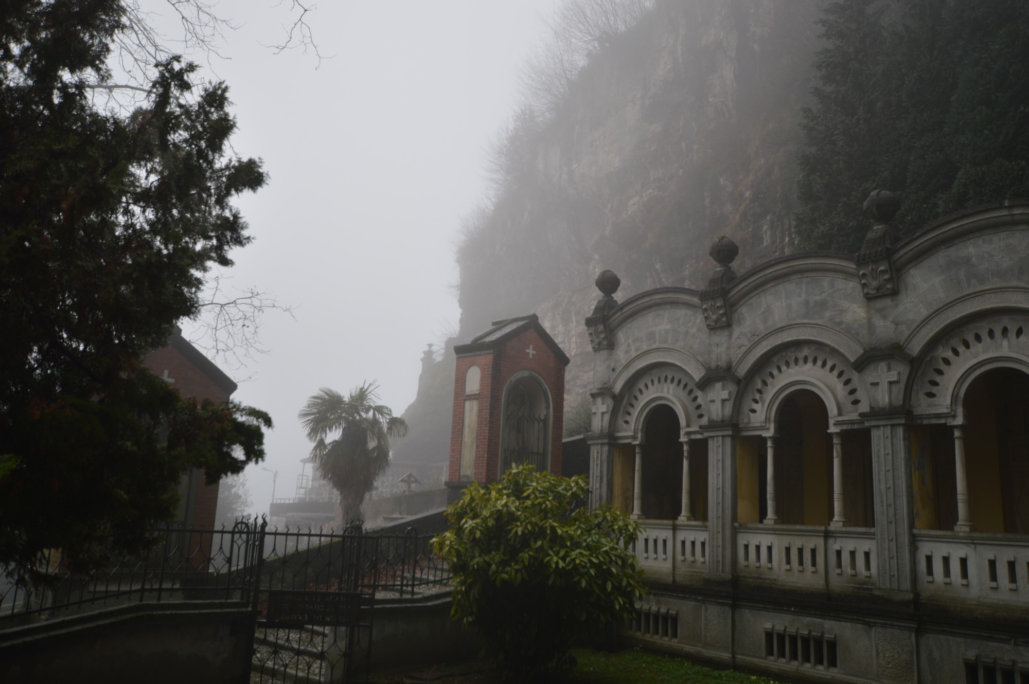 cimitero_LAORCA__7_.JPG (336 KB)