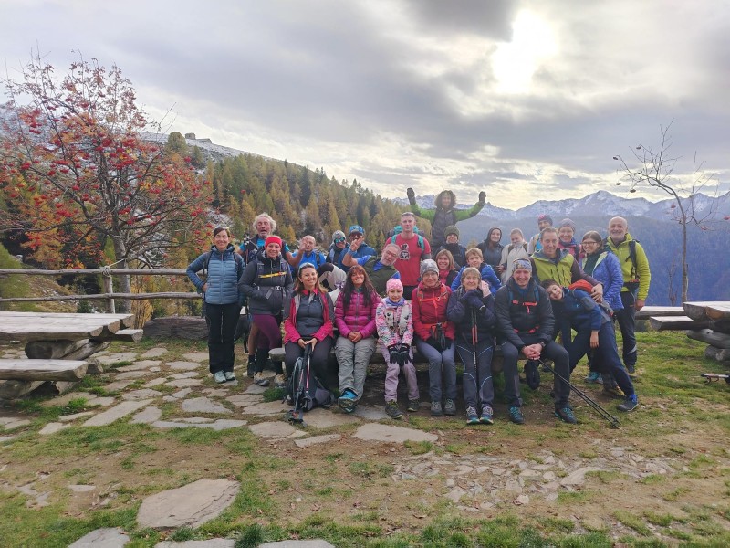 8-foto_gruppo.jpeg (152 KB)