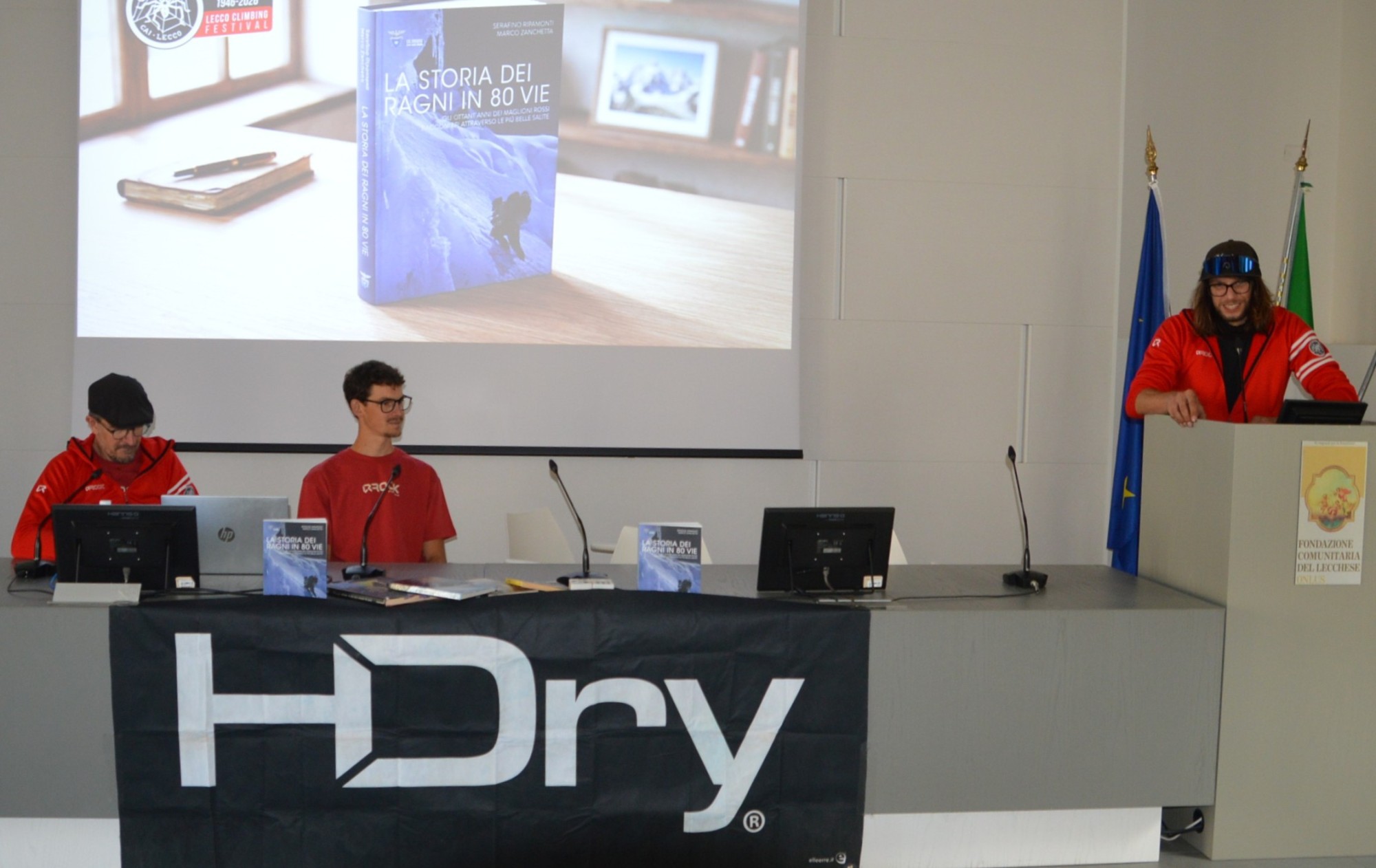 8_Presentazione_libro_Ragni__1_.JPG (262 KB)