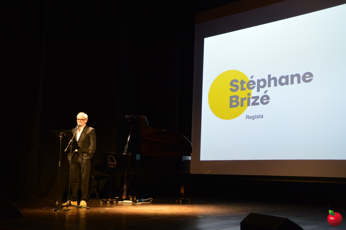 10_Stephane_Briz___1_.jpg (488 KB)