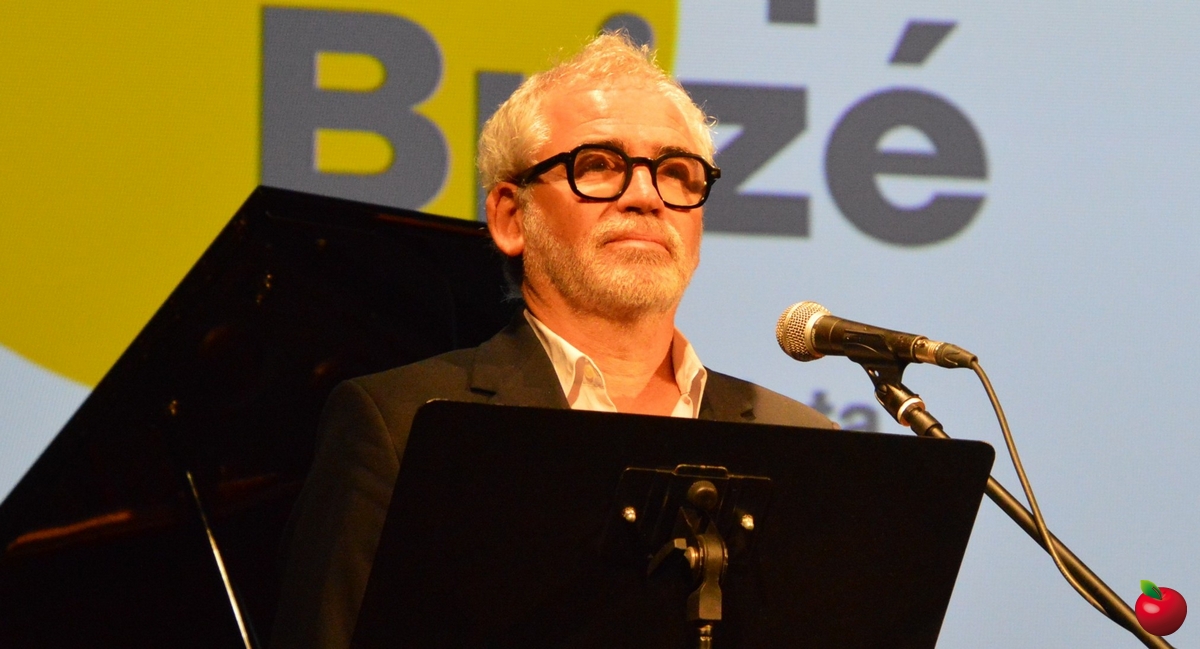 10_Stephane_Briz___2_.jpg (437 KB)