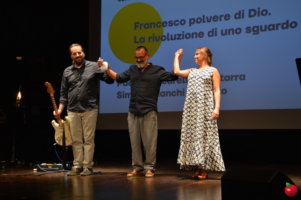 8_Spettacolo_San_Francesco__7_.jpg (617 KB)