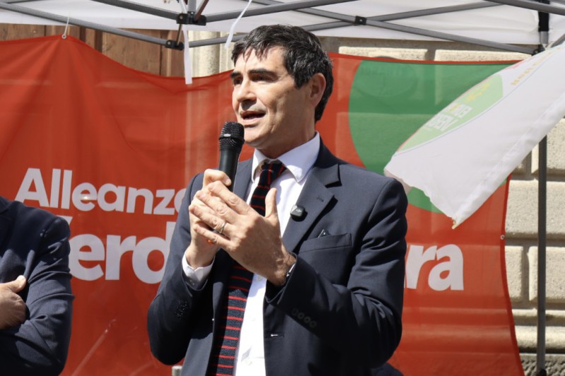 Nicola_Fratoianni.jpg (87 KB)