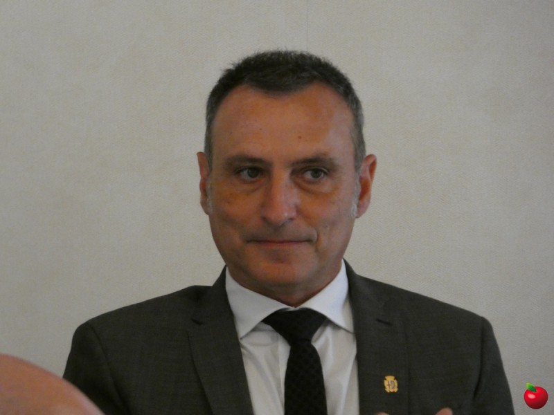 giuntaboscagli__14_.jpg (64 KB)