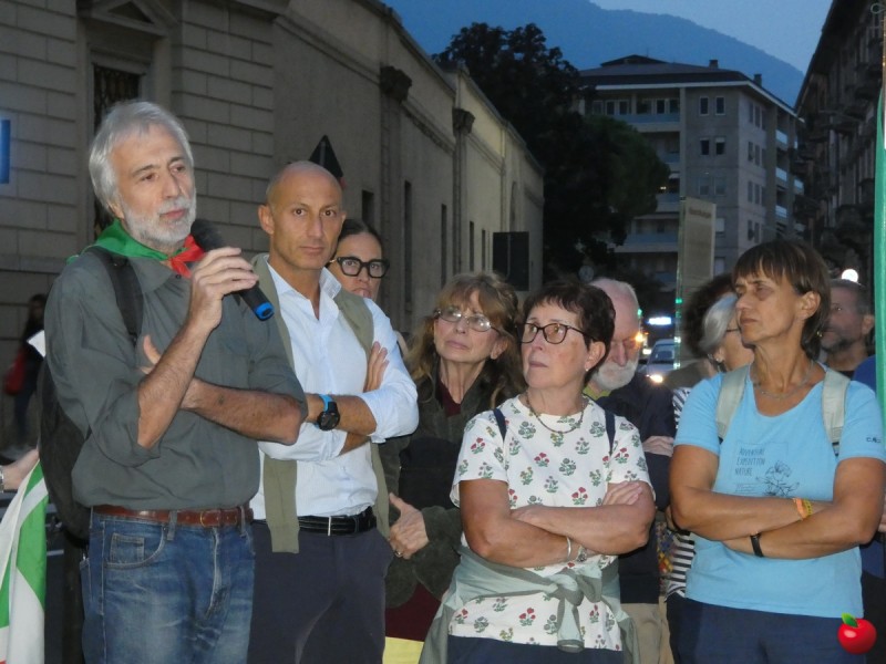 leccorispostaronde__14_.jpg (100 KB)