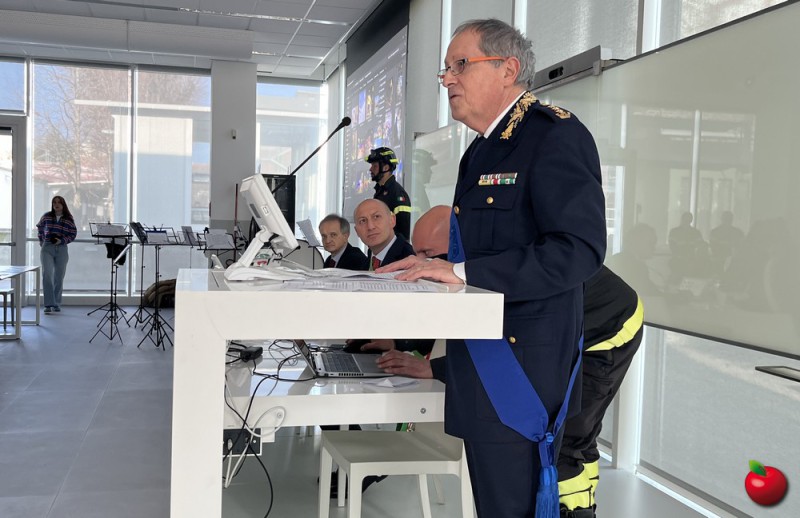 IMG_9048.jpg (87 KB)