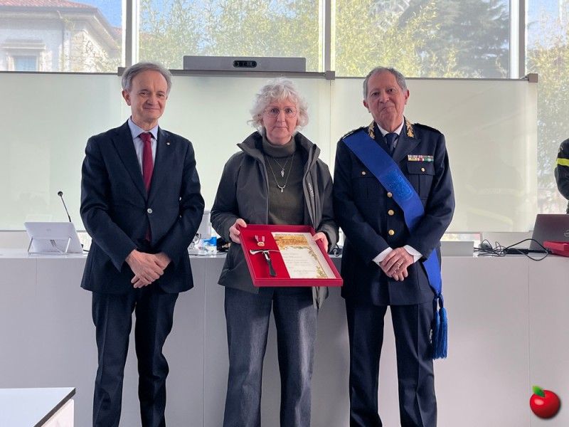 IMG_9056.jpg (96 KB)