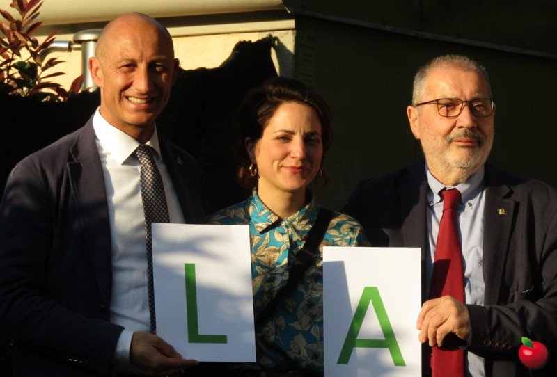 IMG_4006.jpg (76 KB)