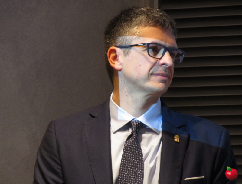 IMG_4164.jpg (73 KB)