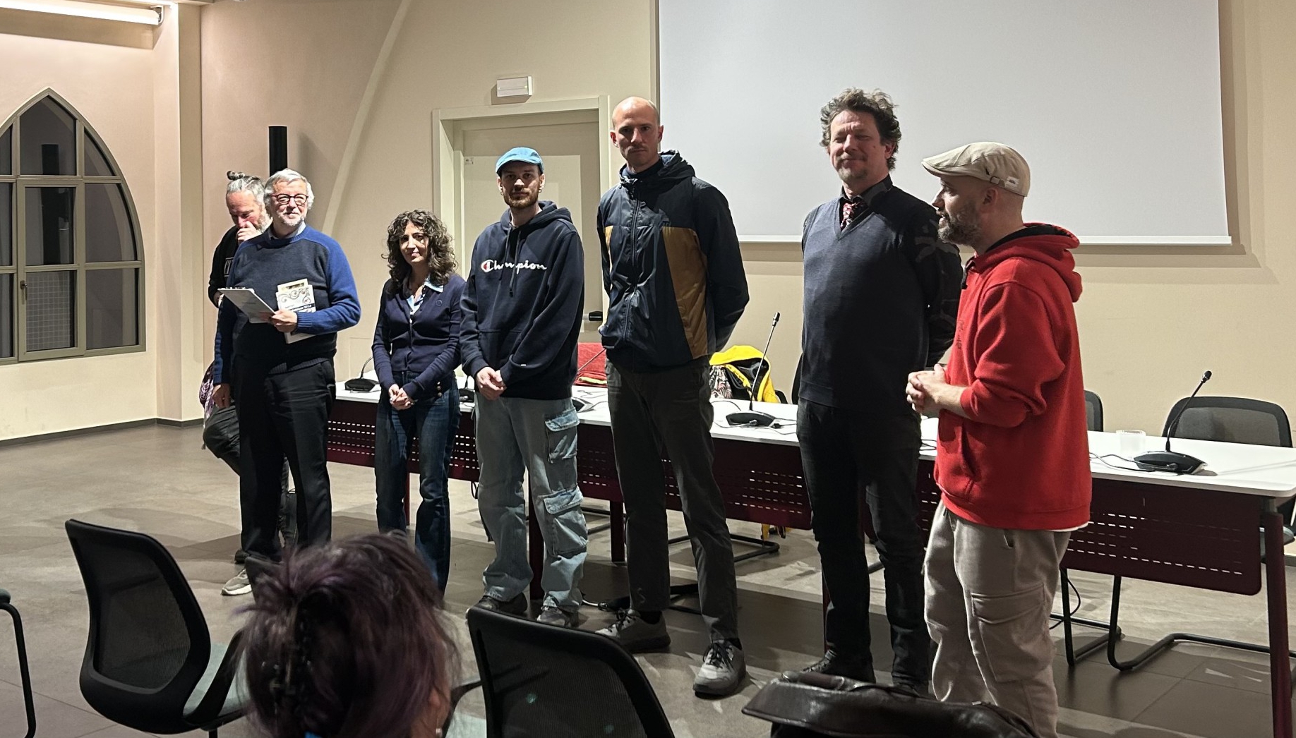 IMG_9810.jpeg (998 KB)