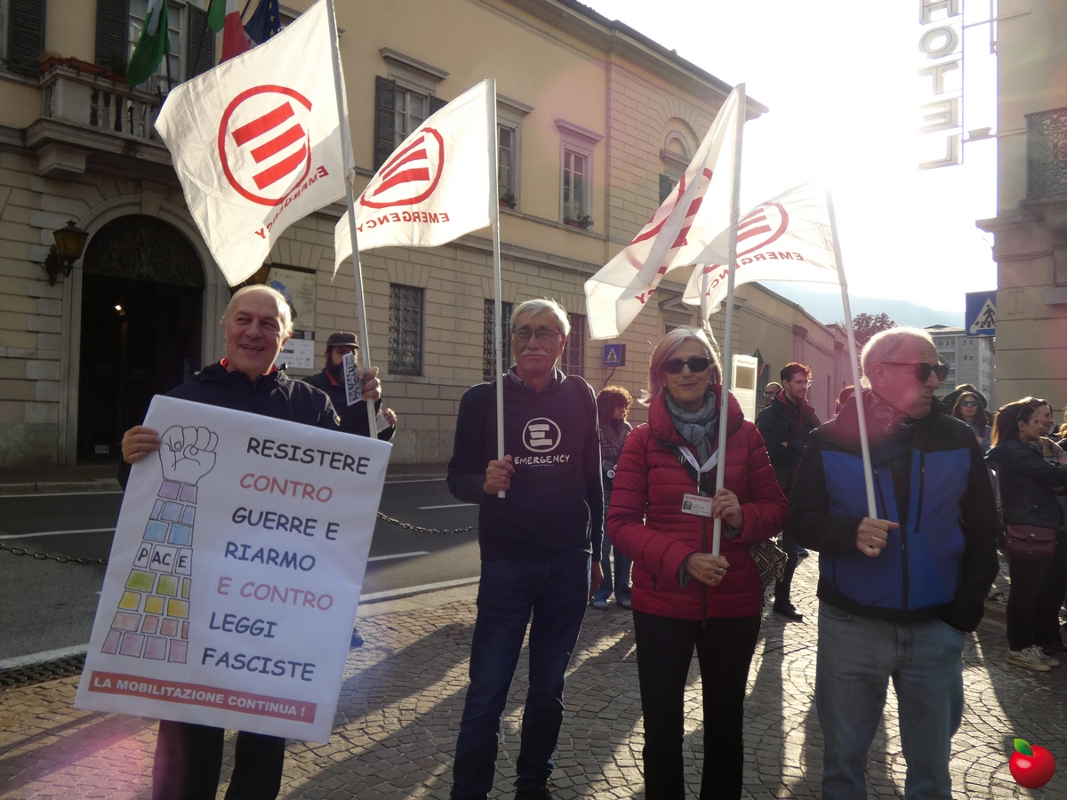 leccosciopero30ottobre__4_.jpg (734 KB)