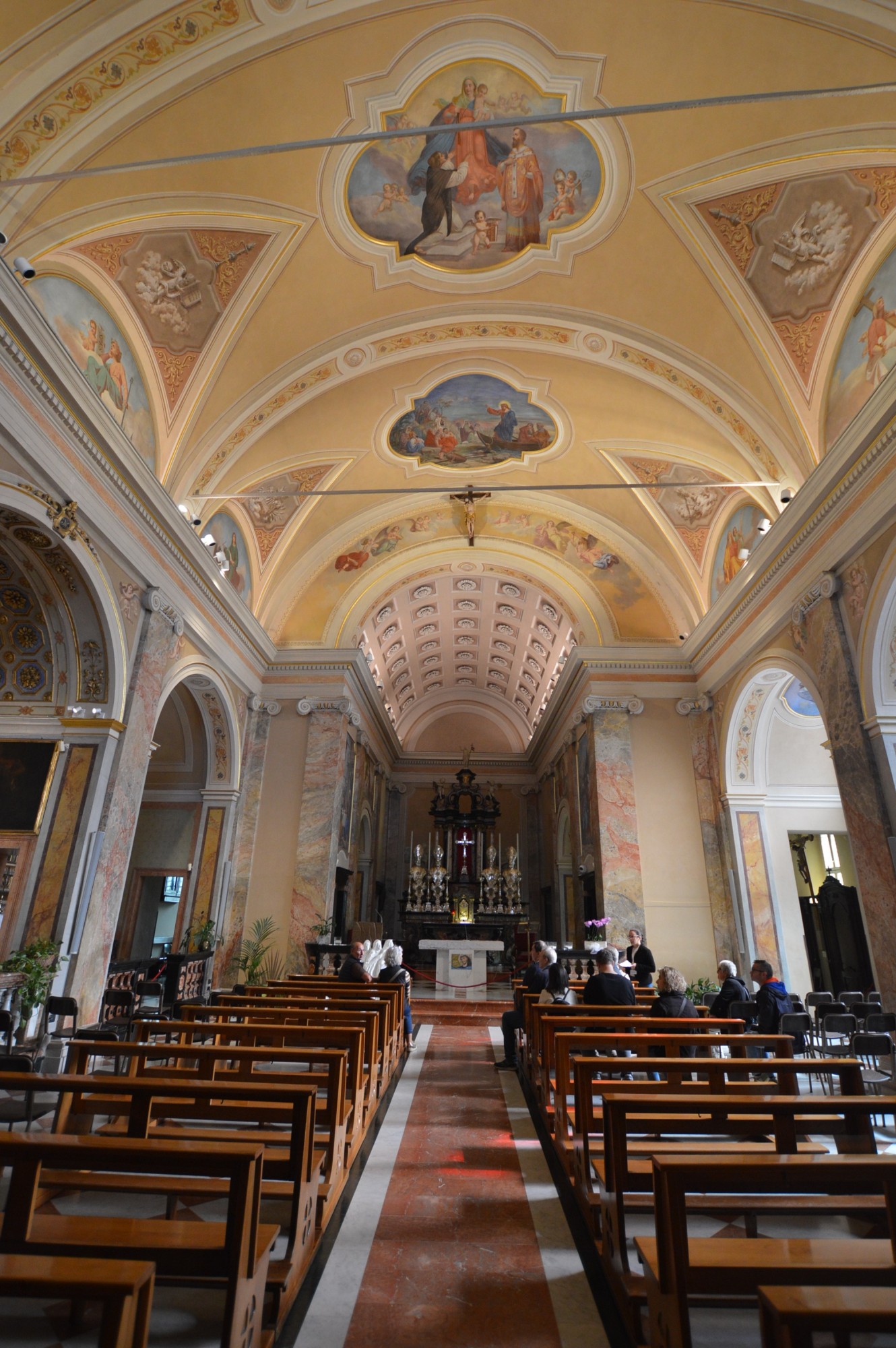 3_Chiesa_parrocchiale_di_San_Leonardo__6_.JPG (558 KB)