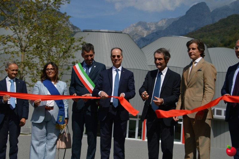 inaugurazionestabilimentomotoguzzi__35_.jpg (96 KB)