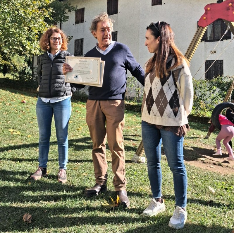 Durante e le insegnanti dell infanzia di Margno 1