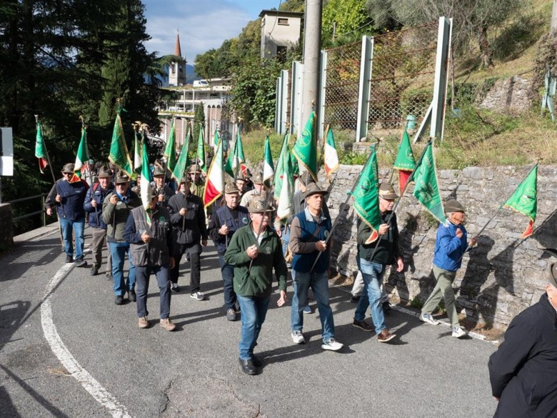 43_Corteo-Cimitero__Medium_.jpeg (180 KB)