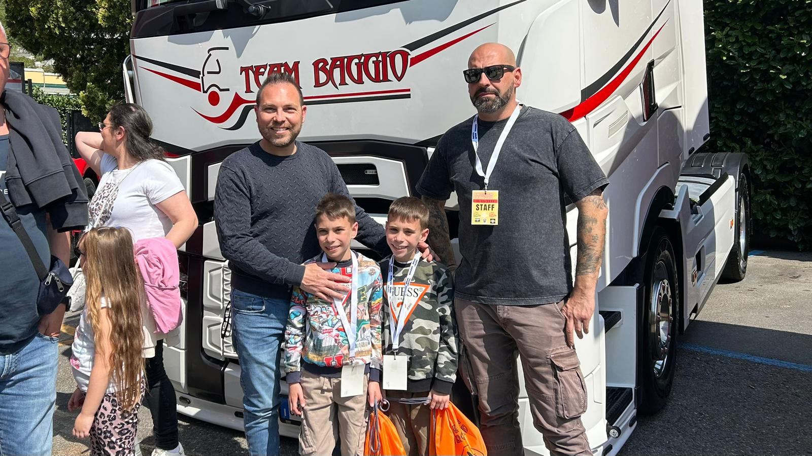 smilearoad12.jpg (268 KB)