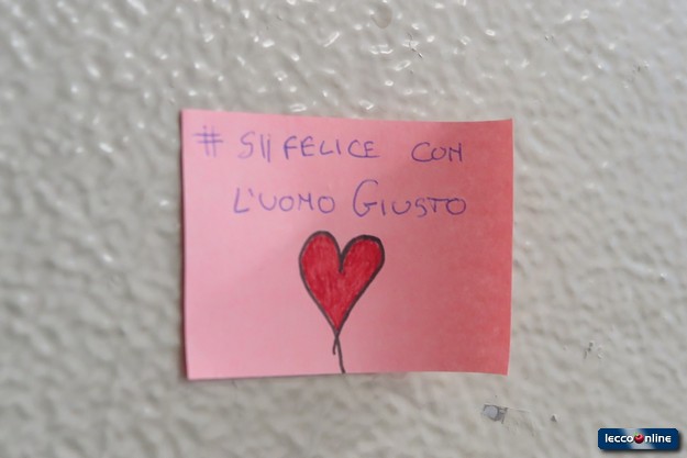 Scarpe rosse frasi hotsell