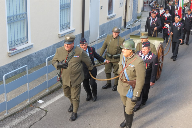 carabinieri calolzio 11