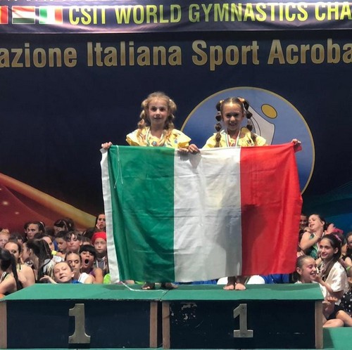Duo acrodanza Primary Ludovica e Maira prime