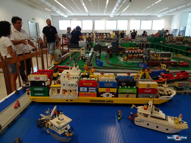 Lecco: i mattoncini Lego protagonisti del weekend, in mostra le opere di  171 espositori - Leccoonline