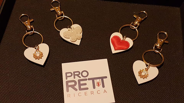 Pokinge 2 Portachiavi A Forma Di Margherita – Fiore In Acciaio Inox, Argento, Regalo Perfetto Per Donne E Amiche - 3